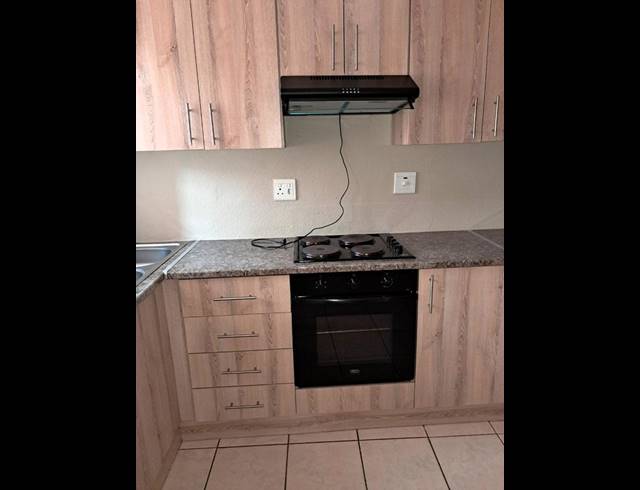 3 BEDROOM HOUSE FOR SALE IN THE ORCHARDS